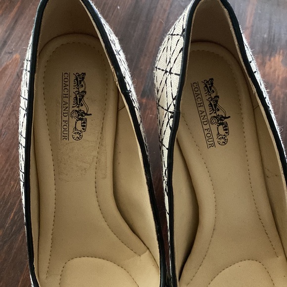 Coach and Four Black and Cream Heels - Picture 6 of 6